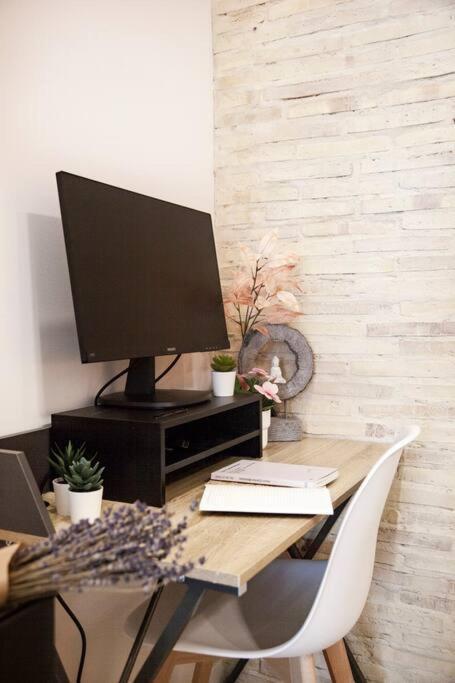 Rb - Urban Loft Retreat, Comfort & Good Location Valencia Exterior foto